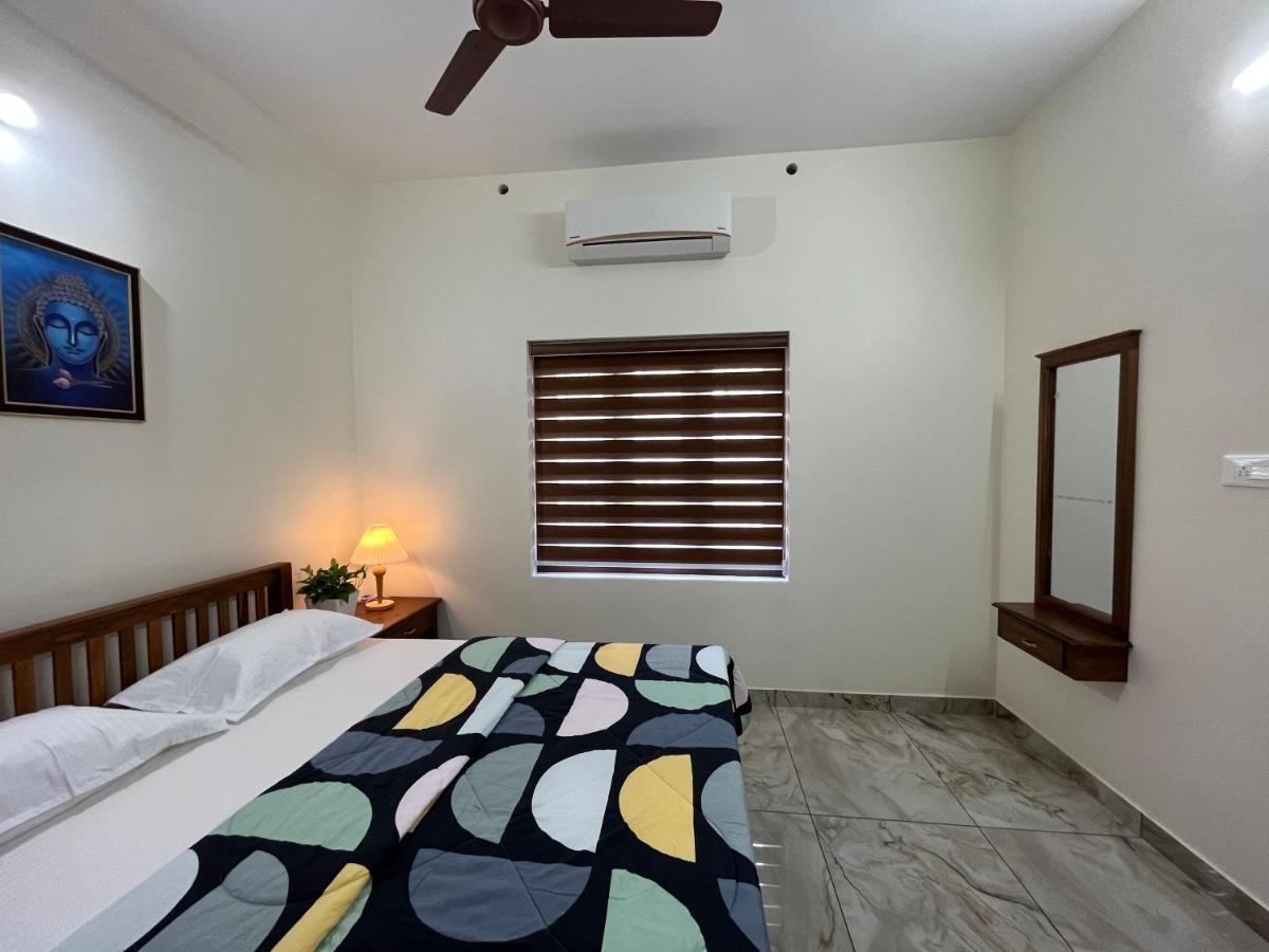 Solomon Apartments,Alappuzha Beach. Ngoại thất bức ảnh