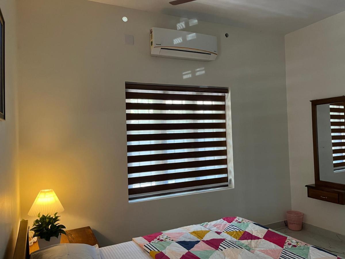Solomon Apartments,Alappuzha Beach. Ngoại thất bức ảnh