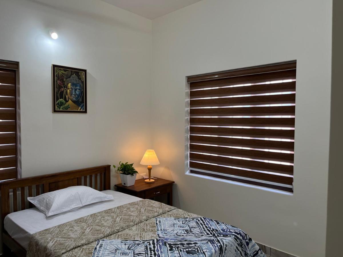 Solomon Apartments,Alappuzha Beach. Ngoại thất bức ảnh