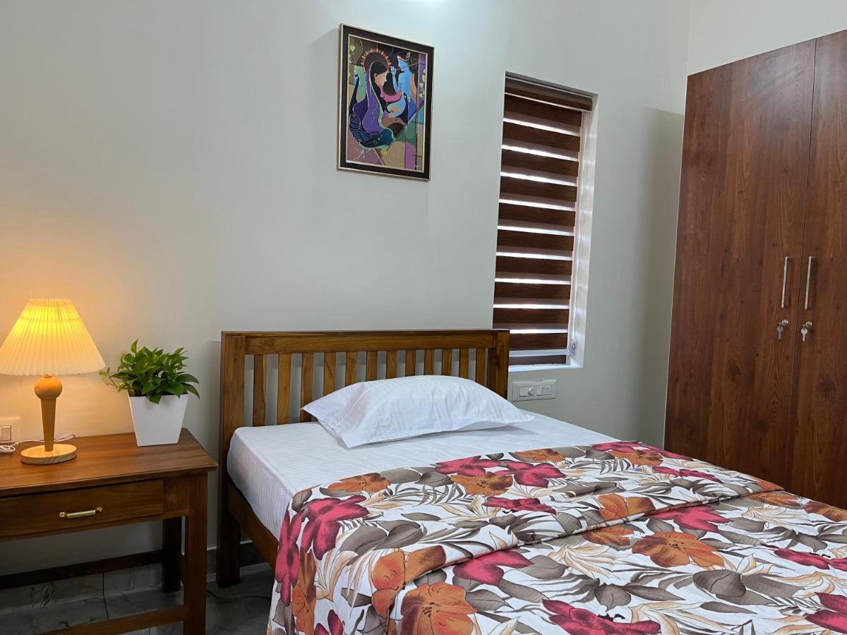 Solomon Apartments,Alappuzha Beach. Ngoại thất bức ảnh