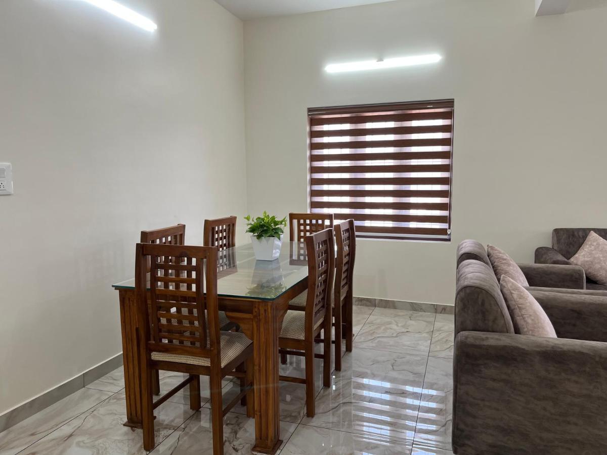 Solomon Apartments,Alappuzha Beach. Ngoại thất bức ảnh